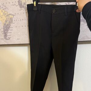 H&M Kids Black dress pants size 6x. In new condition (no tag)